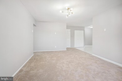 19423 Brassie Place unit 201, Montgomery Village, MD 20886 - photo 7