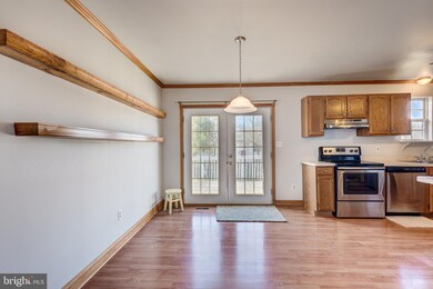 453 4th St, Taneytown, MD 21787 - photo 6