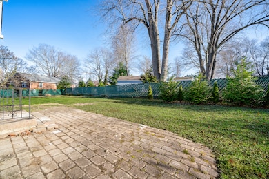 574 Butternut St, Middletown, CT 06457 - photo 4