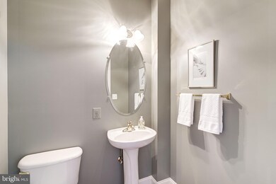 419 Park Ave, Falls Church, VA 22046 - photo 6