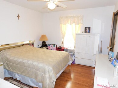 Photo 4