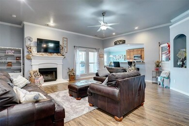 101 Champions Way, Azle, TX 76020 - photo 2