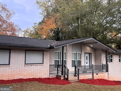 736 Valley Creek Dr, Stone Mountain, GA 30083 - photo 5