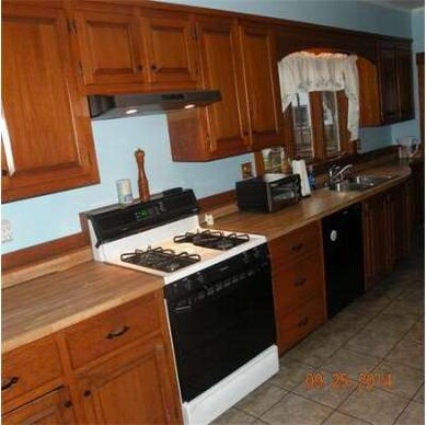 69 Union St, Milford, NH 03055 - photo 5