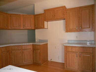023-312318 Kitchen 3