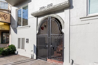 2006 Lombard St, San Francisco, CA 94123 - photo 2