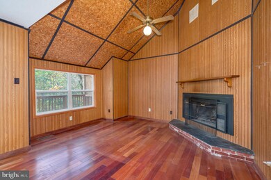 289 Crowfoot Ln, Gerrardstown, WV 25420 - photo 6