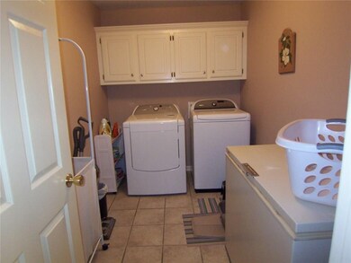 208 Wildwood Dr, Pineville, LA 71360 - photo 7