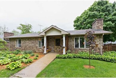 122 E Tyler St, Oswego, IL 60543 - photo 4