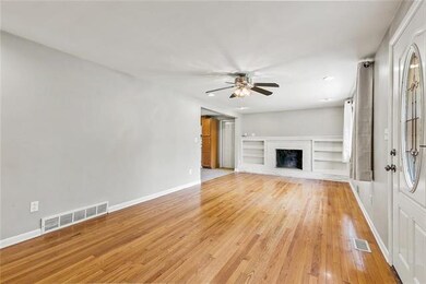 10213 W 55th St, Shawnee, KS 66203 - photo 5