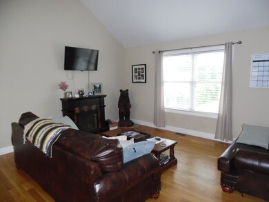 101 Lynwood St, Fall River, MA 02721 - photo 3