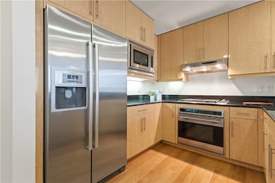 1 W Exchange St unit 2602, Providence, RI 02903 - photo 2