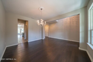 2962 Sanford Dr, Jacksonville, FL 32216 - photo 6