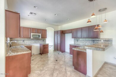 Kitchen (3)-SMALL