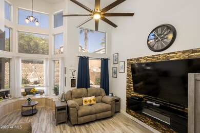 5)GREAT ROOM