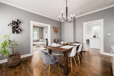 010_c56024_W 883 Beech St-013