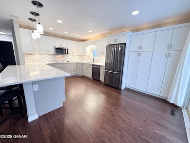 4310 Walnut St, Grand Forks, ND 58201 - photo 5