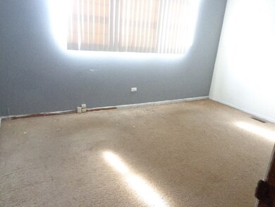 4348 Mayfair Ct, Country Club Hills, IL 60478 - photo 7