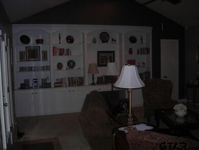 4709 4709 Chad Dr, Tyler, TX 75703 - photo 5