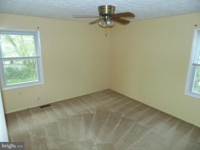 2426 Flowering Tree Ln, Gambrills, MD 21054 - photo 7