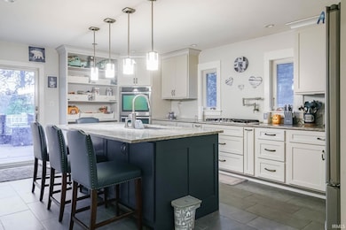 55384 Hollywood Blvd, South Bend, IN 46628 - photo 4