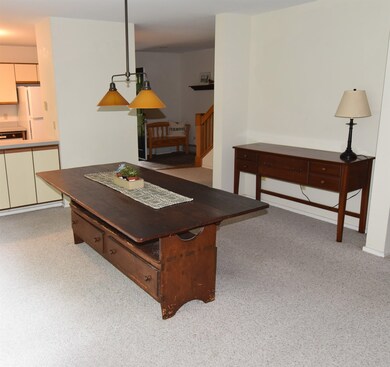 72 Winding Brook Dr, South Burlington, VT 05403 - photo 5