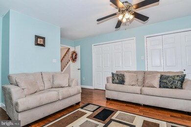 13904 Big Yankee Ln, Centreville, VA 20121 - photo 5
