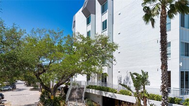 1255 E Peppertree Dr unit 506, Sarasota, FL 34242 - photo 3