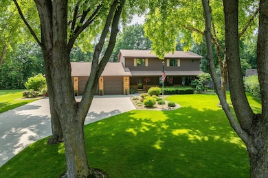 31 Holiday Ct, North Mankato, MN 56003 - photo 2