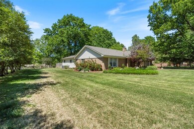 212 Western Hills Dr, Siloam Springs, AR 72761 - photo 4