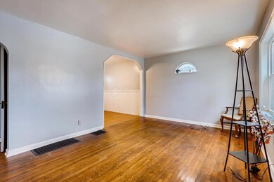 Living room 2