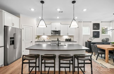 5750 Stewarts Landing Rd unit 122, Charlotte, NC 28215 - photo 3