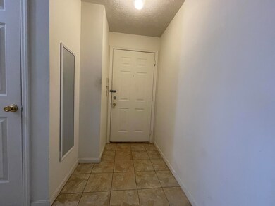 10 Meadow Ln unit 8, Highland Heights, KY 41076 - photo 3