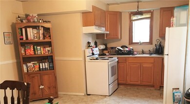 724 Dyer Ave, Cranston, RI 02920 - photo 5