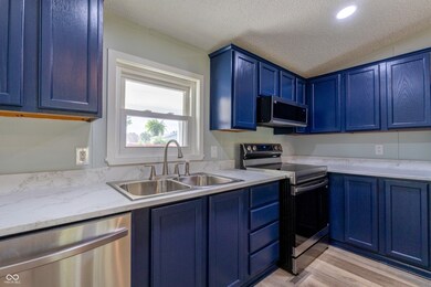 3345 Spring Valley Dr, Columbus, IN 47203 - photo 6