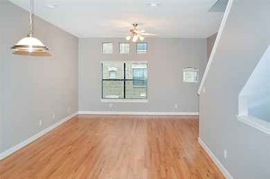 11315 S Main St unit 201, Houston, TX 77025 - photo 7