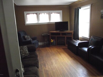 3living room