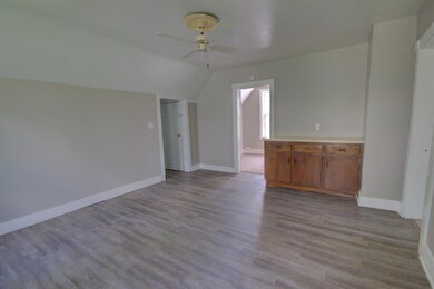 1917 W 2nd St, Davenport, IA 52802 - photo 7