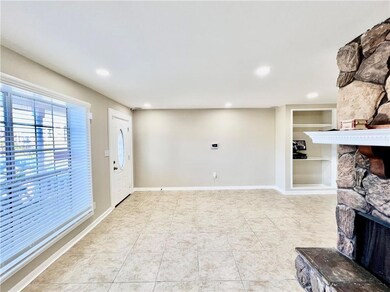 Fireplace, hasn't been used by seller