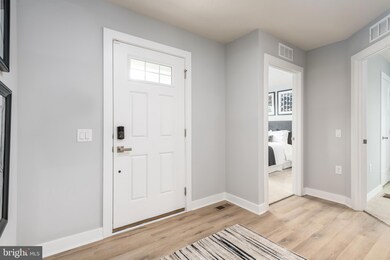 2080 Maya Dr, Greencastle, PA 17225 - photo 2