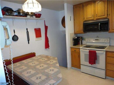 2039 Floral Dr, Wilmington, DE 19810 - photo 6