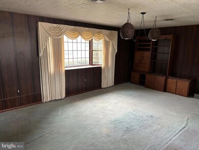 929 E Walnut St, Palmyra, PA 17078 - photo 4