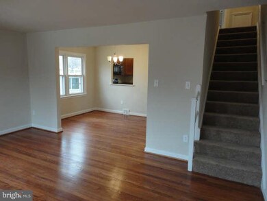 1117 Booker Dr, Capitol Heights, MD 20743 - photo 2