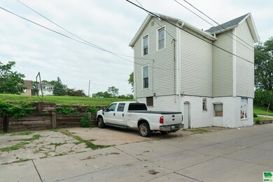 410 13th St, Sioux City, IA 51105 - photo 4
