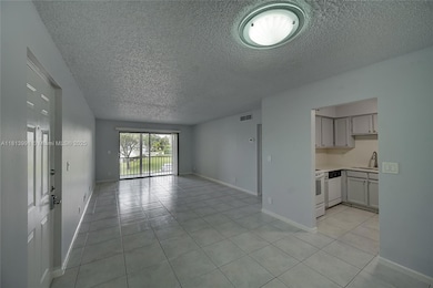 9965 Pineapple Tree Dr unit 203, Boynton Beach, FL 33436 - photo 3