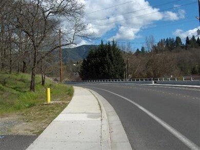 432 SE Grandview Ave, Grants Pass, OR 97527 - photo 6