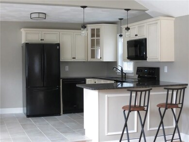 94 Lexington Ave, West Warwick, RI 02893 - photo 6