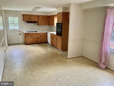 7013 Copeleigh Rd, Baltimore, MD 21212 - photo 7