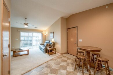 3131 Samuel Ct SW unit 11, Cedar Rapids, IA 52404 - photo 5