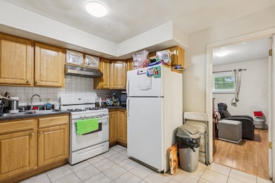 1119 E Algonquin Rd unit 7, Arlington Heights, IL 60005 - photo 5